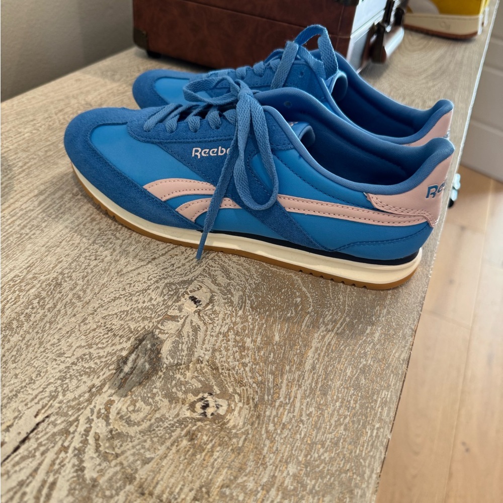 Reebok Classic Blue and Pink Trainers